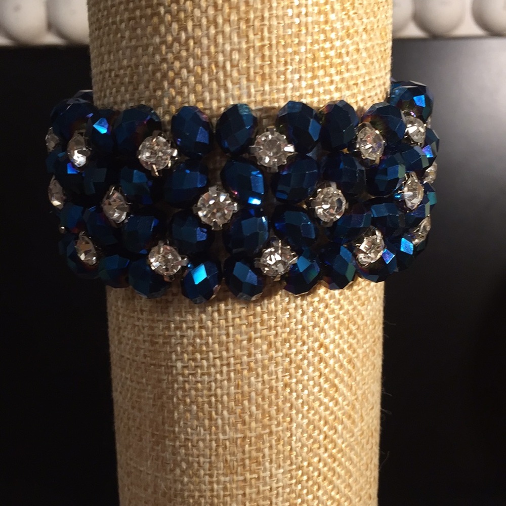 royal blue & clear beaded bracelet